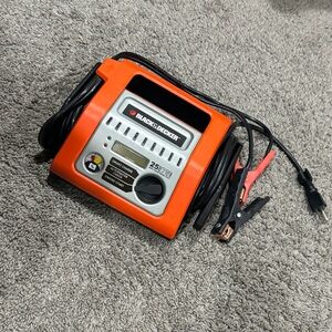 Black & Decker Orange Car Battery Charger